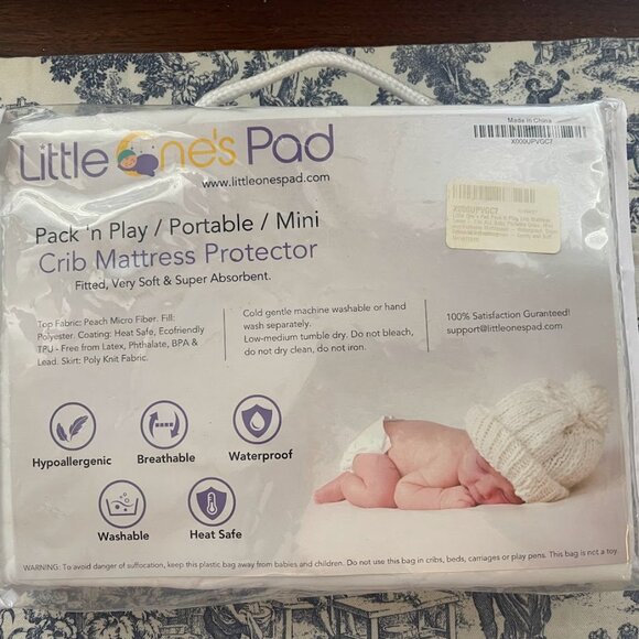 NEW Little One's Pad Pack N' Play / Portable/ Mini Crib Mattress Protector - Picture 1 of 1